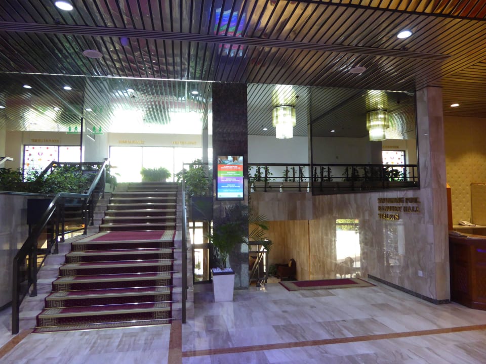 Lobby Hotel Holiday Muscat
