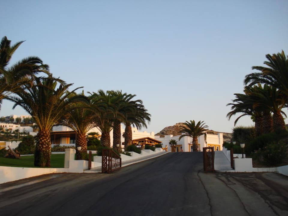 Hoteleinfahrt Lagas Aegean Village