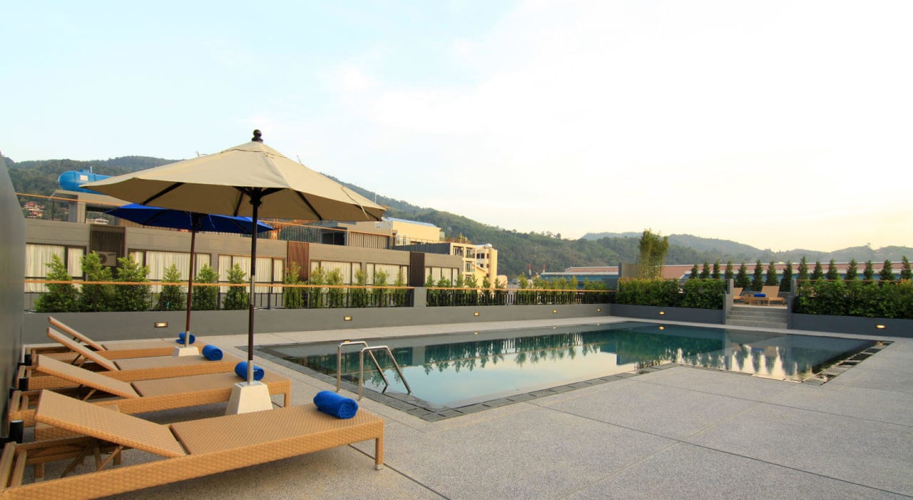 Swimming  Pool Top Floor Hotel The Lantern Resort Patong