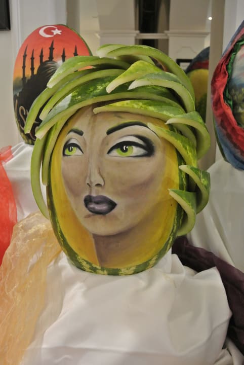 Melonenkunst Hotel Delphin Imperial