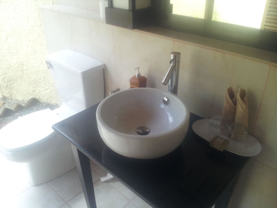 Bad Kuredu Island Resort & Spa