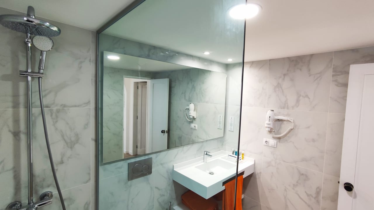 Zimmer Canary Garden Club