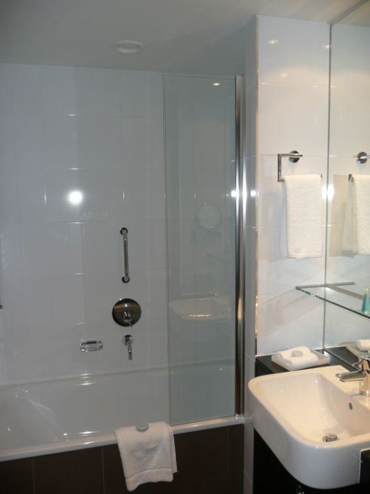 Das Bad Adina Apartment Hotel Berlin Checkpoint Charlie