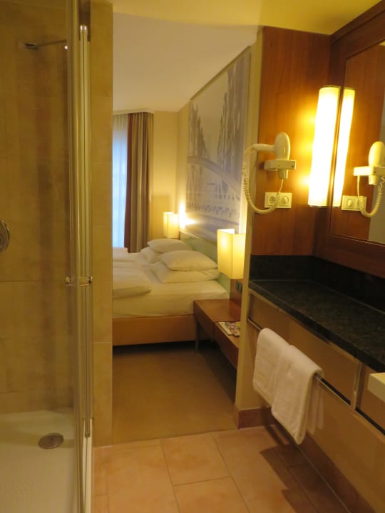 Zimmer Lindner Hotel Hamburg Am Michel, part of JdV by Hyatt