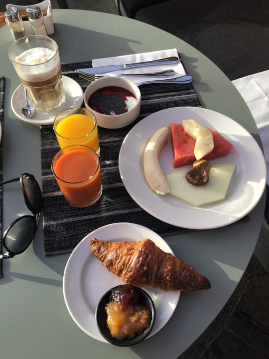 Gastro Salobre Hotel Resort & Serenity