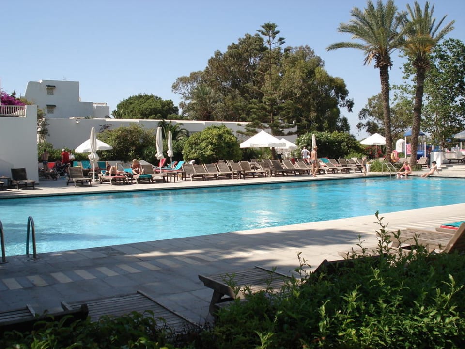 Poolansicht The Orangers Beach Resort and Bungalows