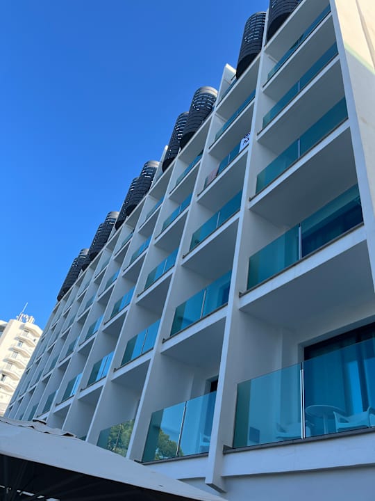 Außenansicht Hotel Luxor