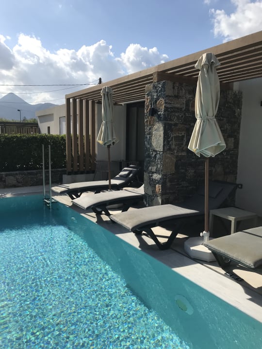 Pool Petousis Hotel & Suites