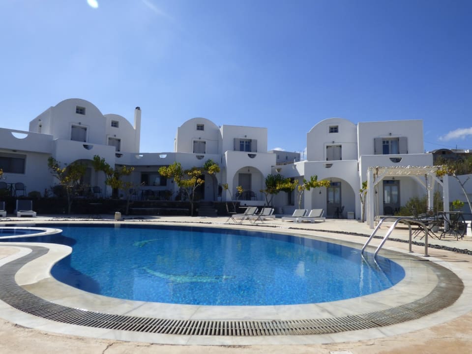 Außenansicht Hotel Santorini Mesotopos