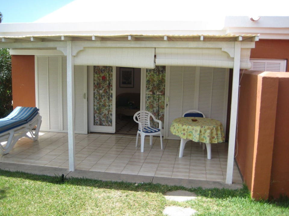 Terrasse des Bungalows Hotel Los Melocotones