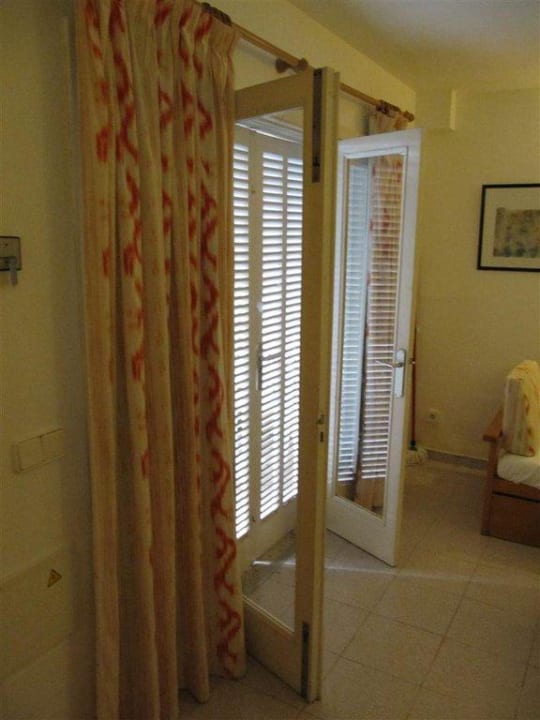 Eingangstür Aparthotel Houm Plaza Son Rigo