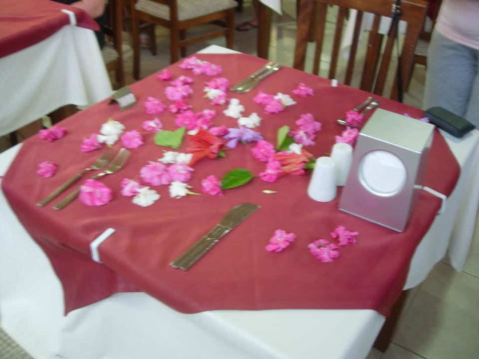 Geschmückter Tisch Hotel Sirma