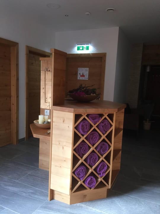 Eingang Wellnessbereich Hotel Gambswirt