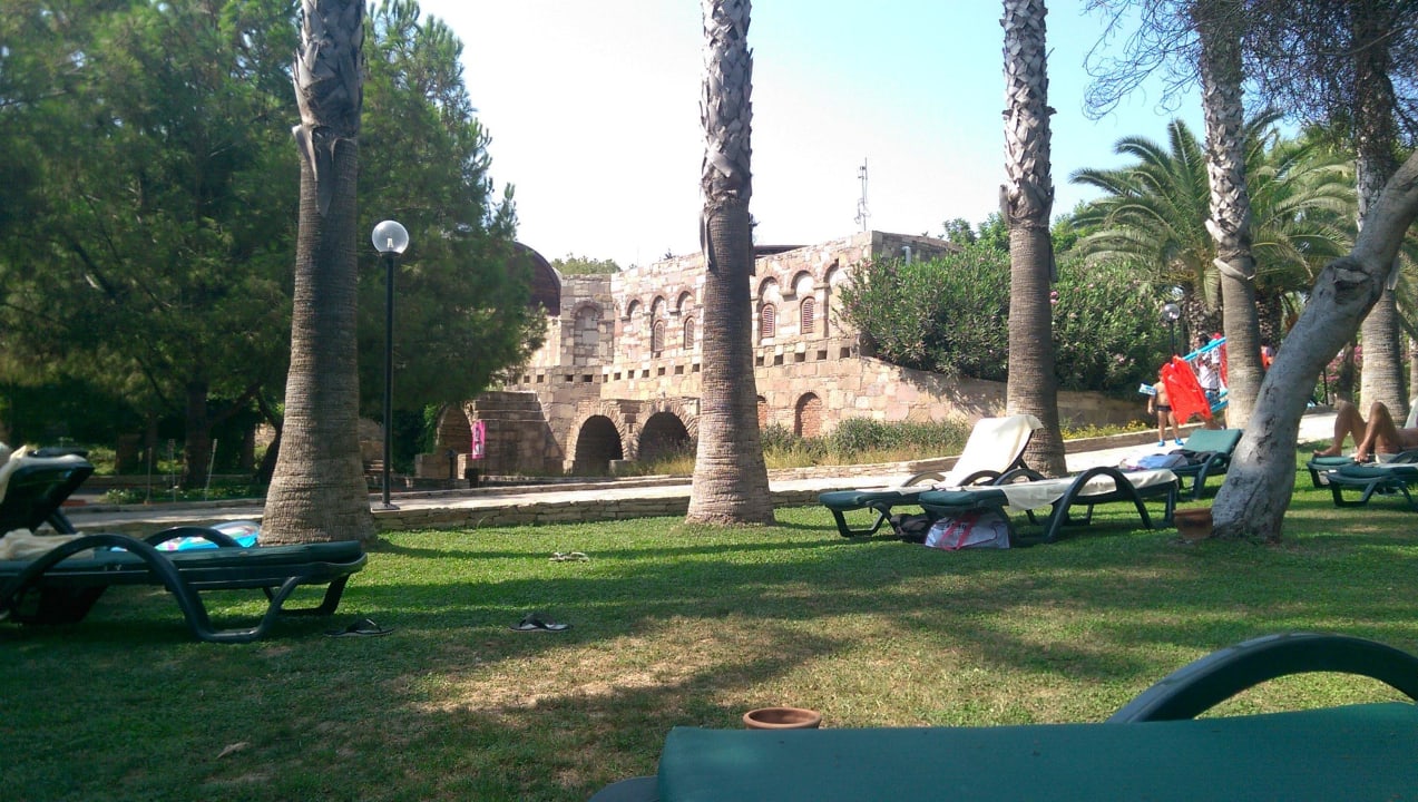 Bester Platz Liegewiese Arum Barut Collection