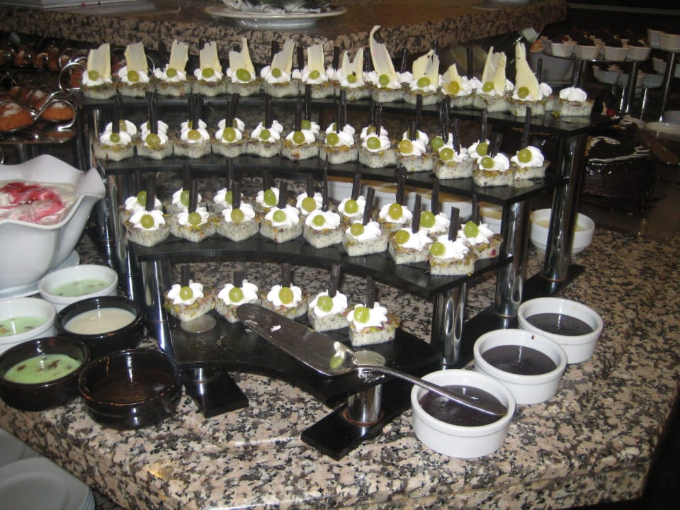 Dessert Trendy Aspendos Beach Hotel