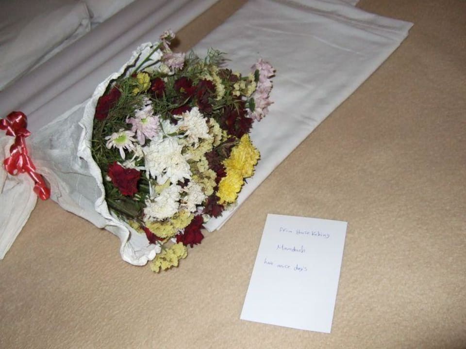 Blumen von Mohamed - Zimmerboy Sunny Days Palma De Mirette Resort & Spa