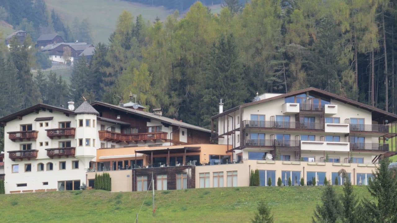 Hotel Außenansicht (gezoomt) Bella Vista Hotel Emma