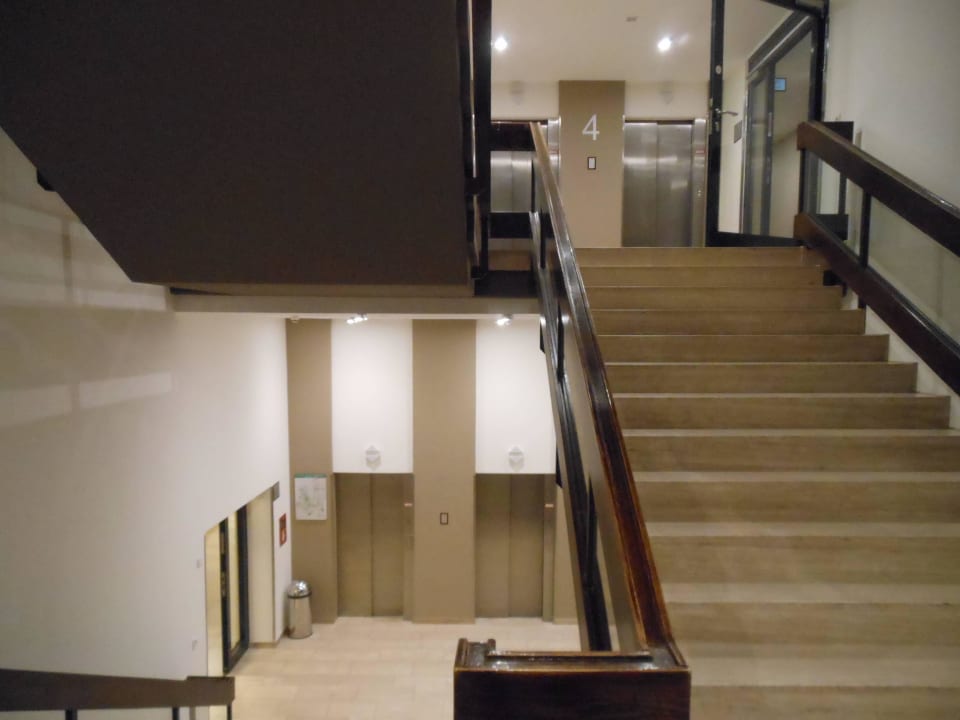 Treppenhaus Parkhotel Cup Vitalis