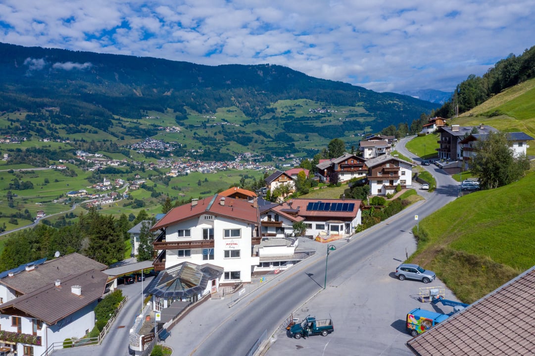 Außenansicht Appartementhaus Pitztal Living