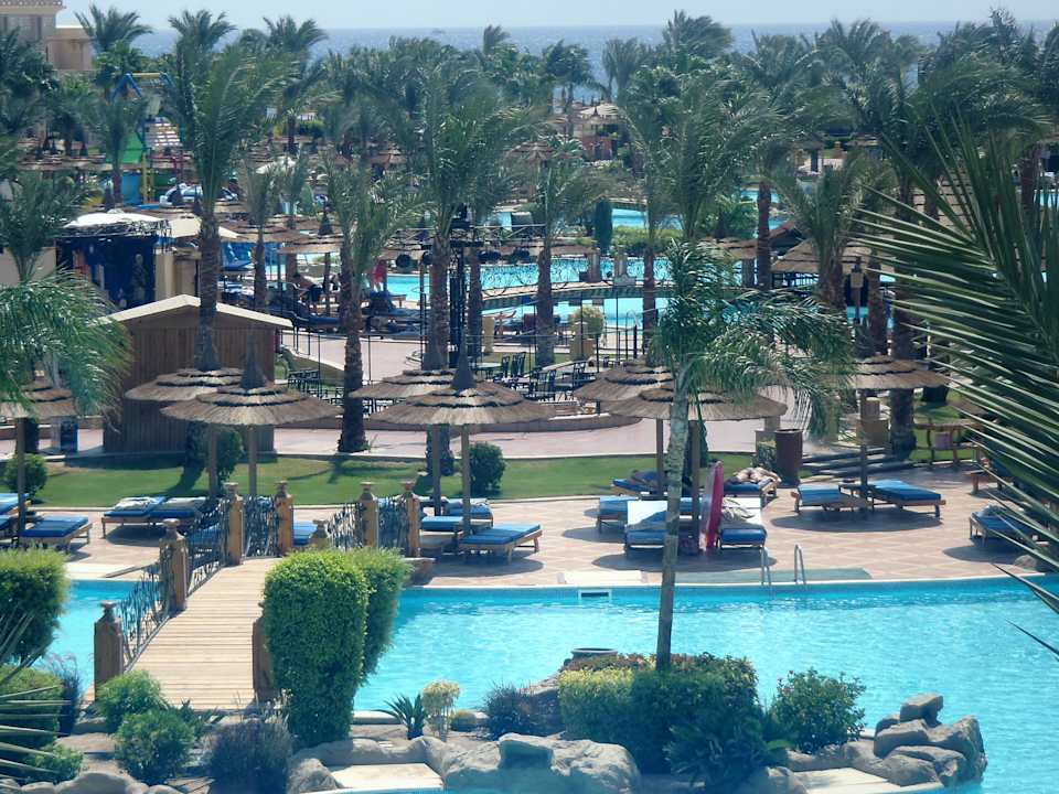 Pohľad z terasy Oriental baru Pickalbatros Palace Resort