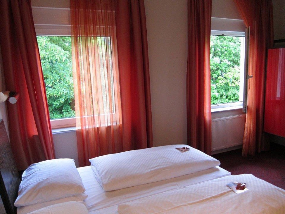 Blick in den Garten Hotel Speyer am Technik Museum