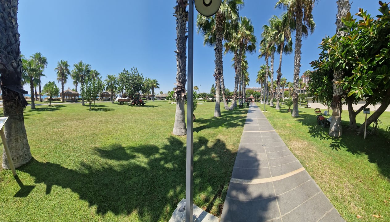 Gartenanlage Justiniano Park Conti