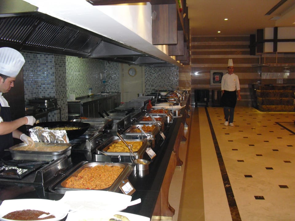 Noch mehr Essen, das ganz frisch zubereitet wird. Diamond Excellence Resort & Spa