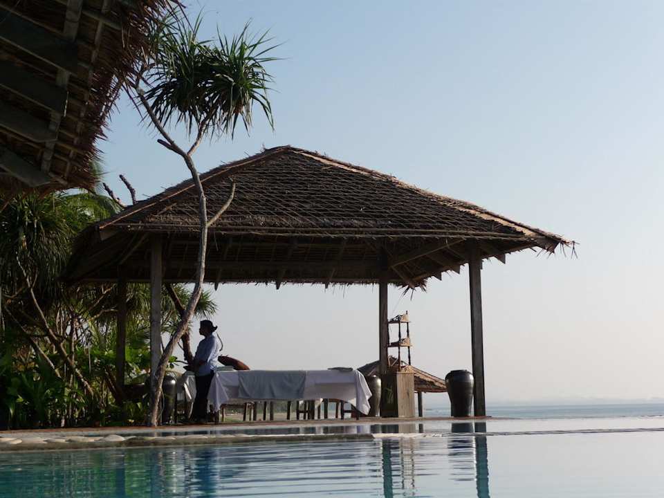 Massage-Pavillon Hotel Palm Beach Resort