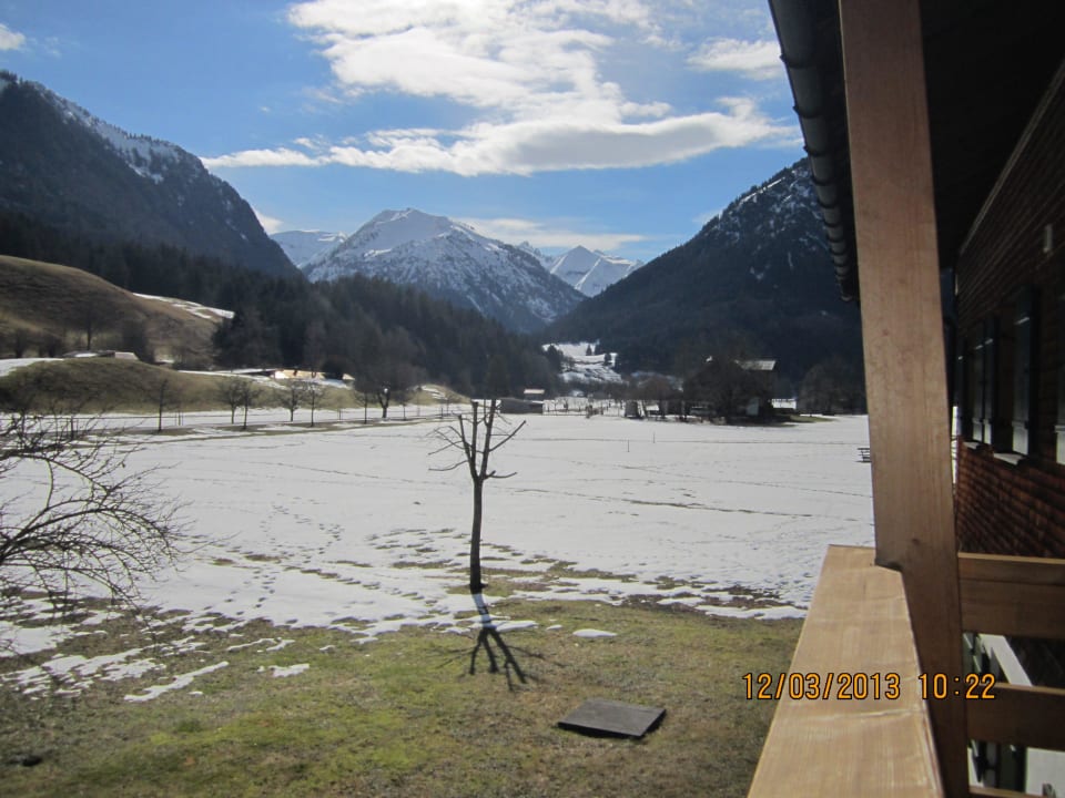 Balkon Blümle Richtung Fellhorn (Süd) Landhaus Berktold