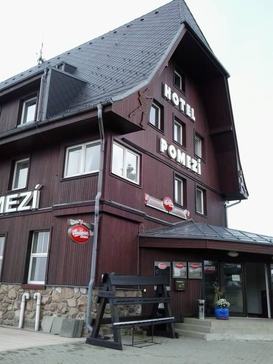 Eingangsbereich Hotel Pomezí
