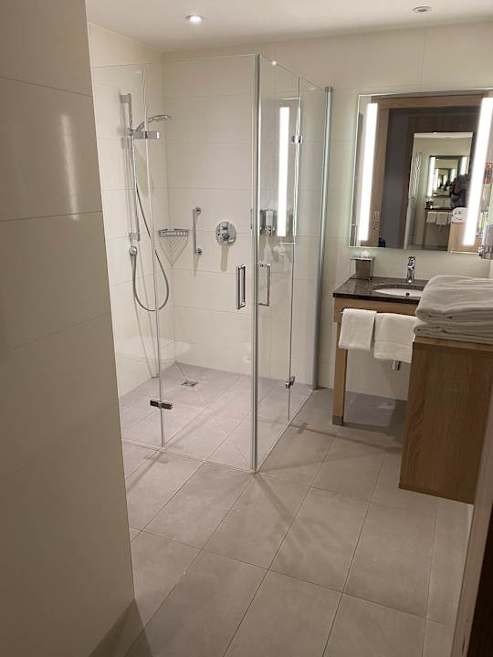 Zimmer Hampton By Hilton Frankfurt Airport