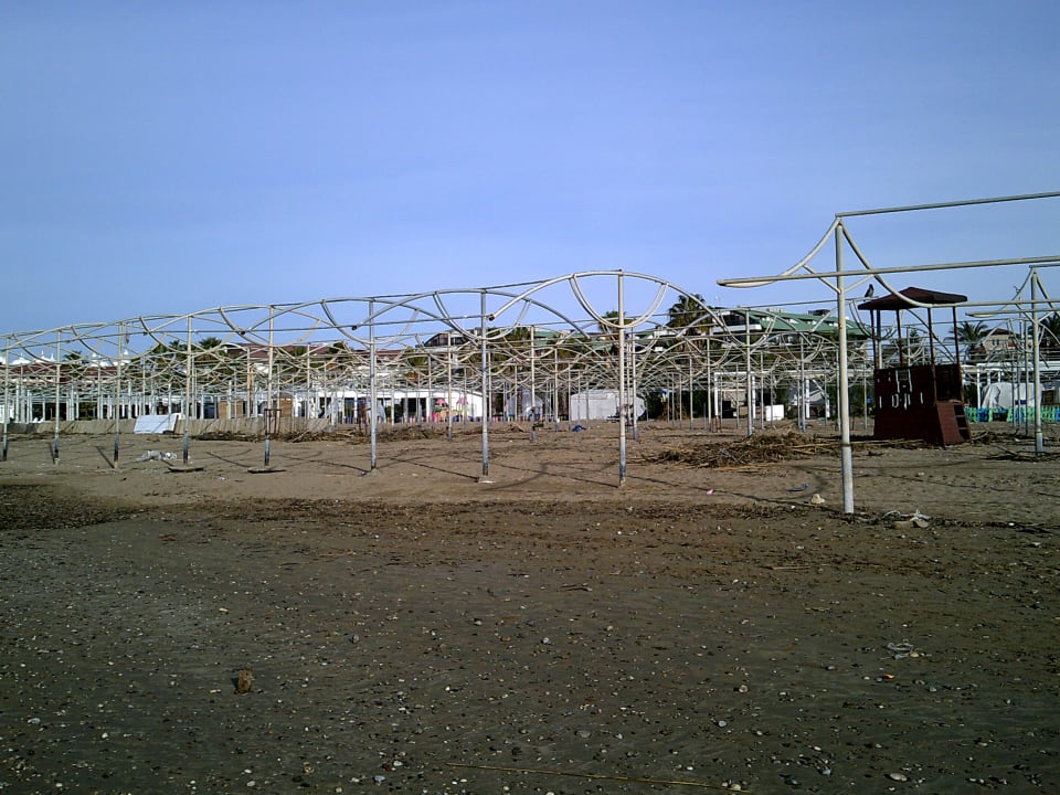 Strand Side Royal Paradise Hotel