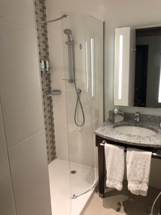 Zimmer Hampton By Hilton Dubai Al Barsha