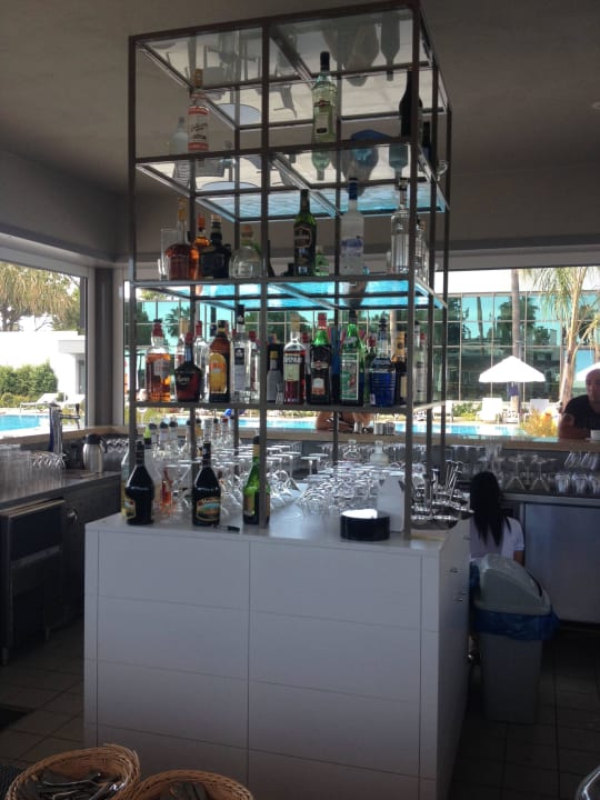 Poolbar Acanthus Cennet Barut Collection