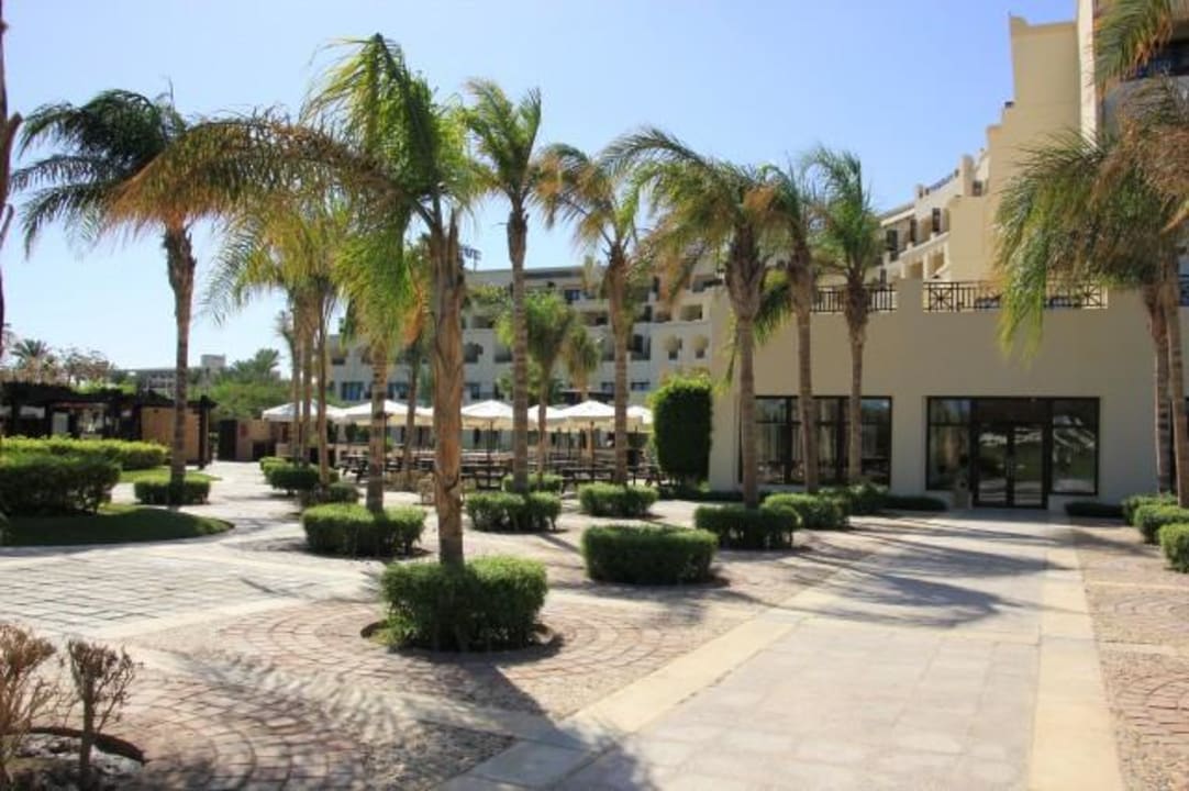 Restaurant und Essbereich aussen Steigenberger ALDAU Beach Hotel