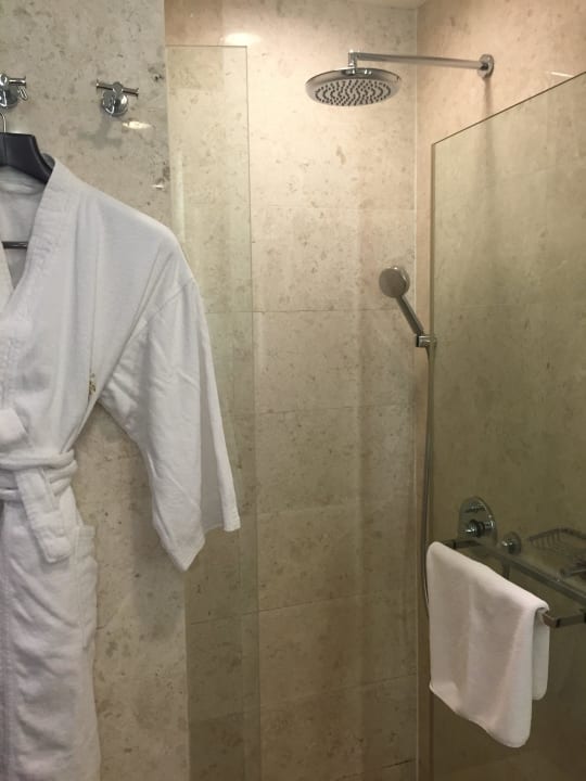 Bad The Robertson House by the Crest Collection