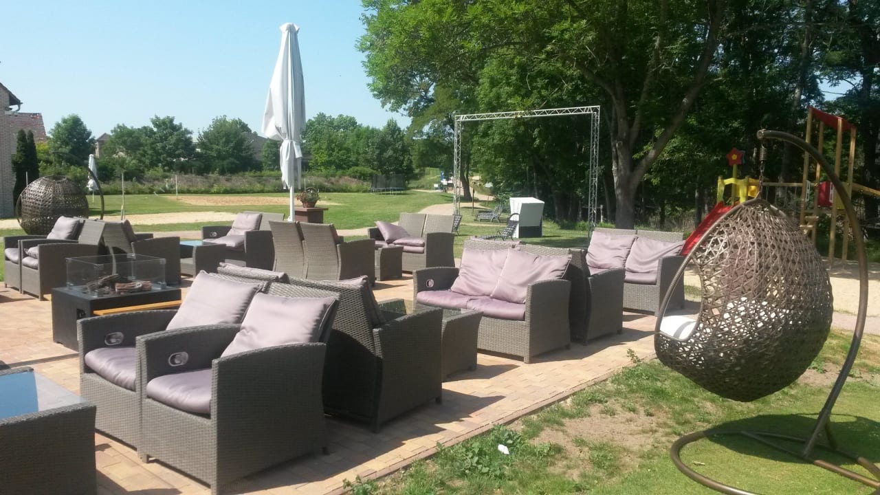 Sehr schöne Terrasse Hotel Acamed Resort