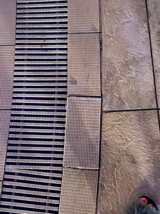 Pool Well Palace Side