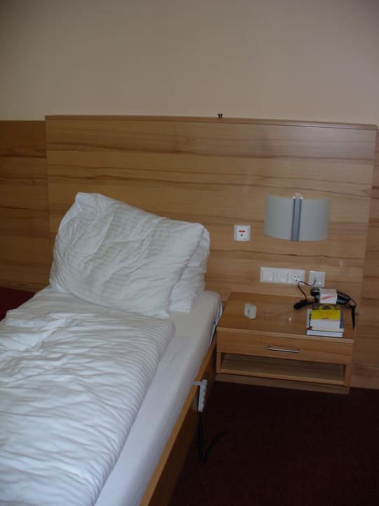 Bett OptimaMed Gesundheitsresort Bad St. Leonhard