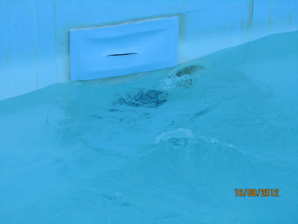 Seltsame Abdeckung Titanic Beach Spa & Aqua Park