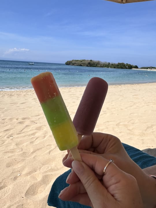 Strand The Laguna A Luxury Collection Resort & Spa