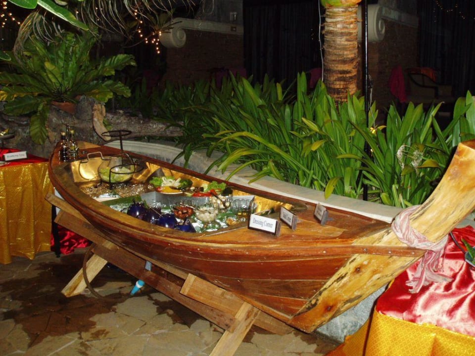 Salatbuffet Beyond Karon - Adults only 18+