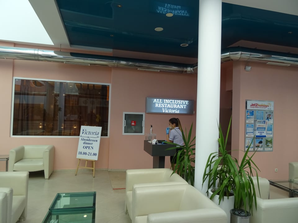 Lobby Effect Grand Victoria Hotel