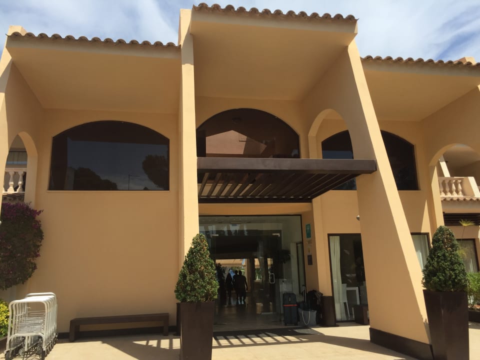 Lobby Iberostar Waves Pinos Park