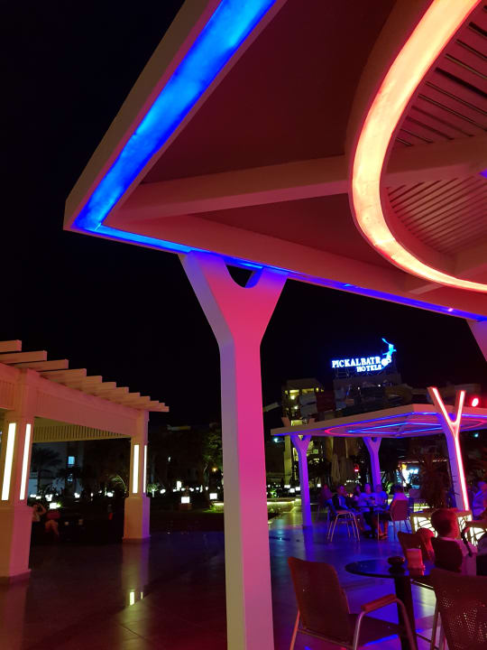 Terasse und Gastrobereich Pickalbatros Aqua Park Resort - Hurghada