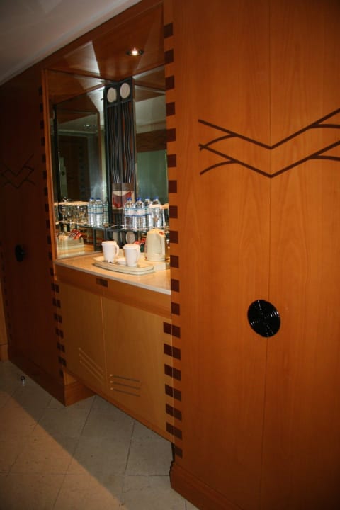 Minibar Hilton Dubai Jumeirah