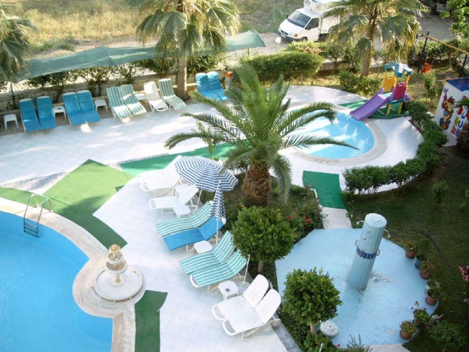 Blick vom Balkon auf den Pool Mysea Hotel Alara