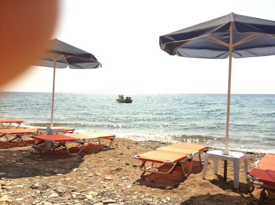 Strand in Ireon Hotel Niki