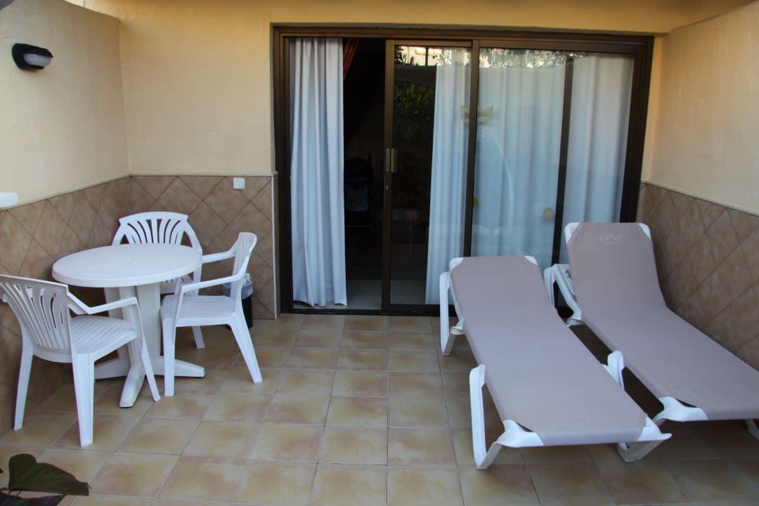 Liegen und Tisch Bungalow Bung Riu Palmitos