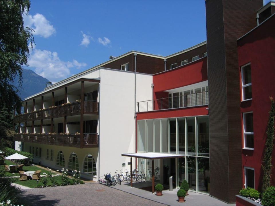 Frontseite Hotel Giardino Marling